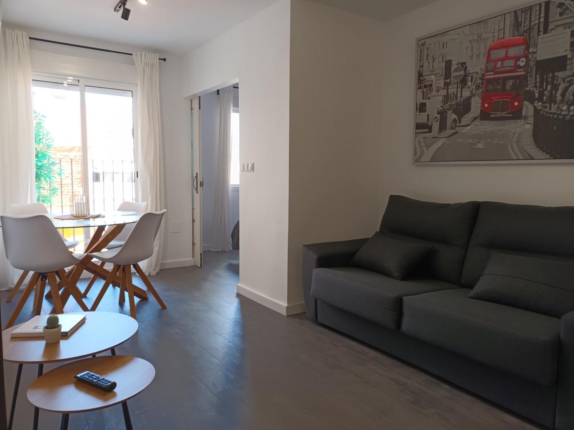Apartamento Vacacional Cuarteles Málaga Exteriör bild